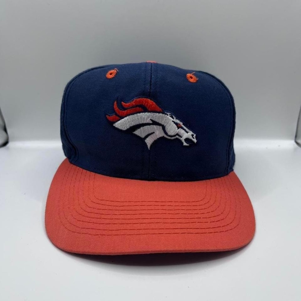 Vintage 90s Logo 7 Denver Broncos Snapback Hat‎ Cap Navy and Orange